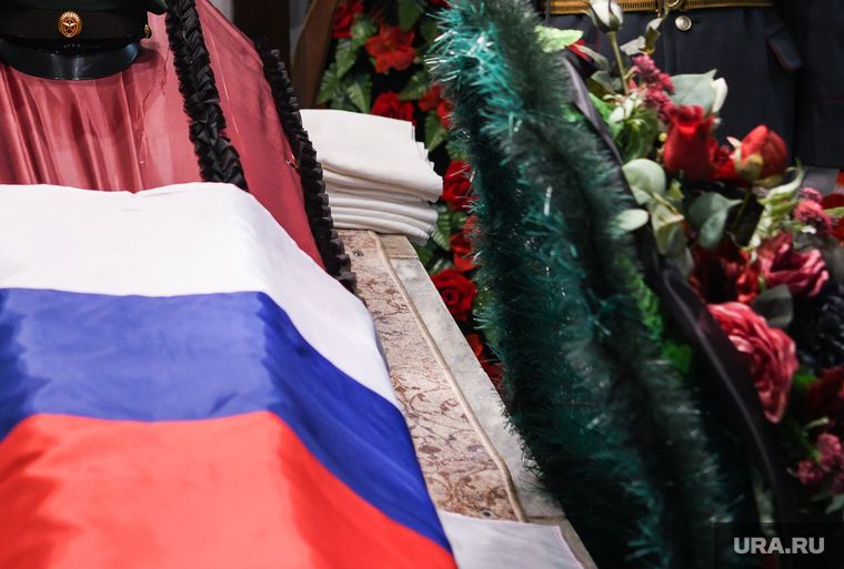 В Кургане попрощались с контрактником, погибшим на Украине