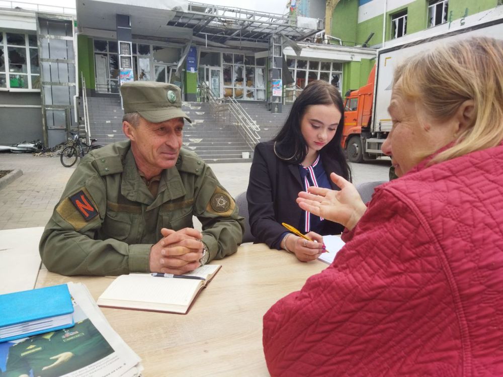 Депутаты Народного Совета провели приёмы граждан в Мариуполе