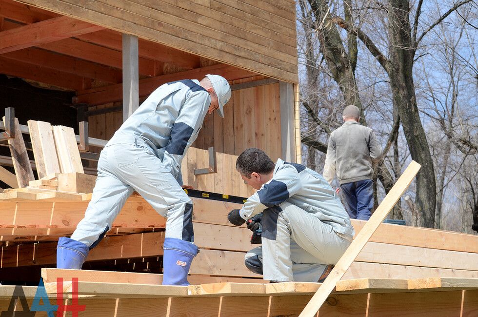 Стройматериалы из Запорожья направят на восстановление ДНР