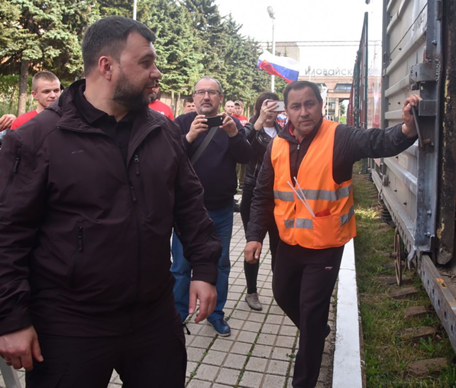 «Масштабы помощи от российских регионов стали беспрецедентными»: Денис Пушилин – о всероссийской акции «Поезд помощи Донбассу»