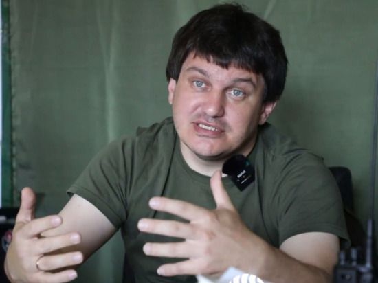 Комбат Авидзба: отступающим украинским военным дают убегать с линии фронта