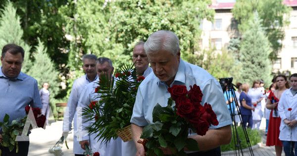 ����� ������������� ������ ������ ������� � �������� ������ ����� ��������� ������ � �������