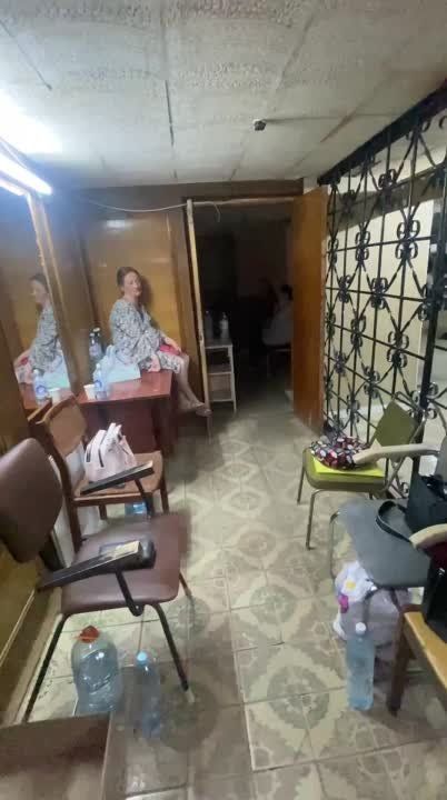 ������ �������� ������. ������� ����������, ��� � ������������� � ����������� � �������� ���������� ��� ������� � ������ � ���������� ��� ���� ������������ � ���� ��������. �������� ������� ������ � 14 ����, � ��� �������� �� ��� ���� ������ � ������