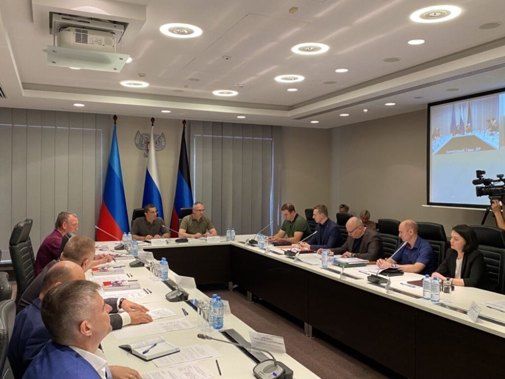 В Донецке обсудили механизмы реализации задач по синхронизации республиканских и российского законодательств