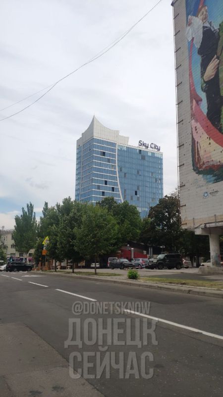 ����� �������, ���������� ������ �������� � �������-����� Skycity