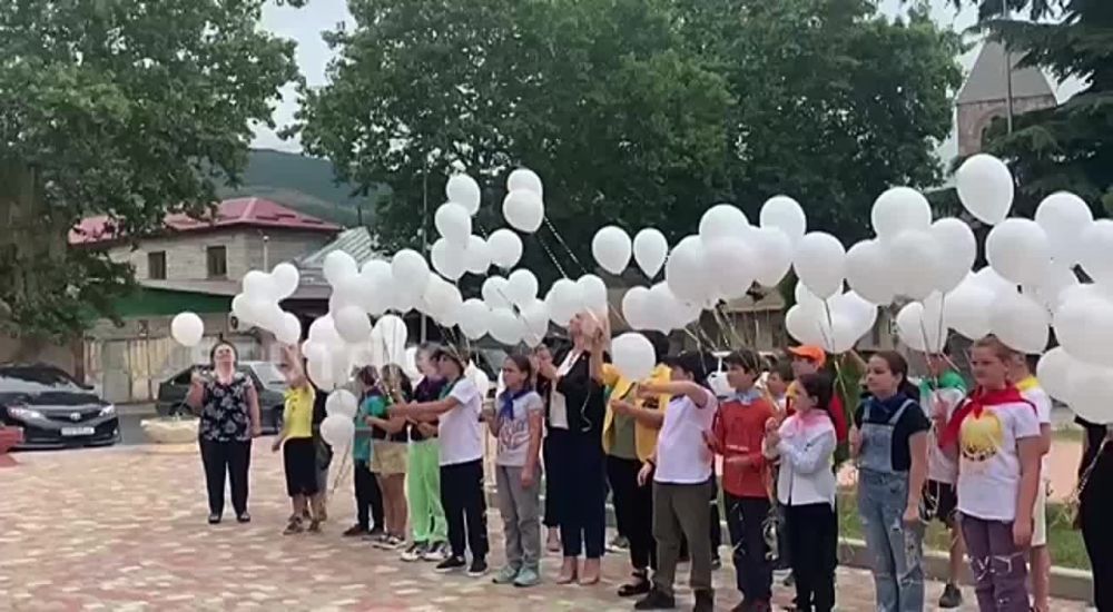 � �������� ������� ������ �����, �������� � ���� ������� �������� � ��������