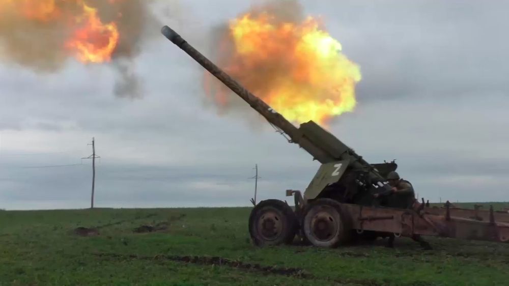 В МО РФ показали кадры работы артиллеристов народной милиции ДНР