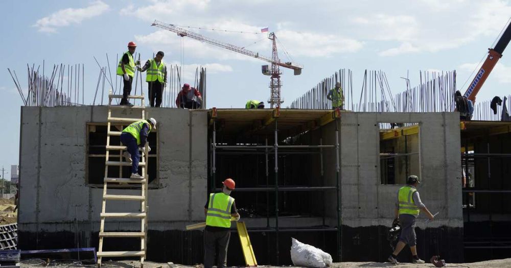 Путин поручил создать к зиме нормальные условия для жителей Донбасса