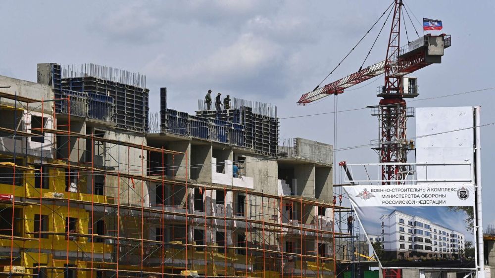 Первые новые дома в Мариуполе сдадут уже этой осенью