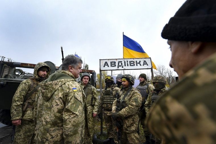 ВСУ обстреляли театр в Донецке, Украина убила своих военных. Главное к вечеру 4 августа