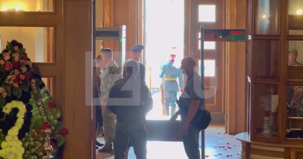 Бастрыкин поручил расследовать факт обстрела драмтеатра в Донецке