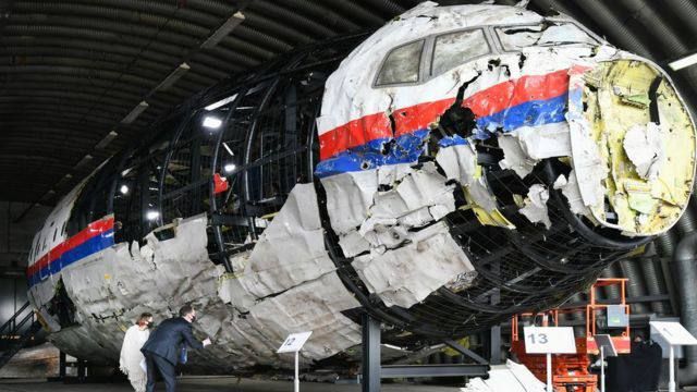 ������������� ��� ������, ��� 17 ������ ������� ������� �� ���� � �������� ������ MH17 � �������� �������