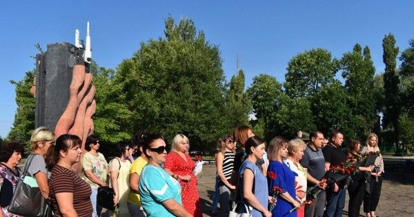 ДНР жители вышли на митинги в Харцызске, Кировском и Ясиноватой