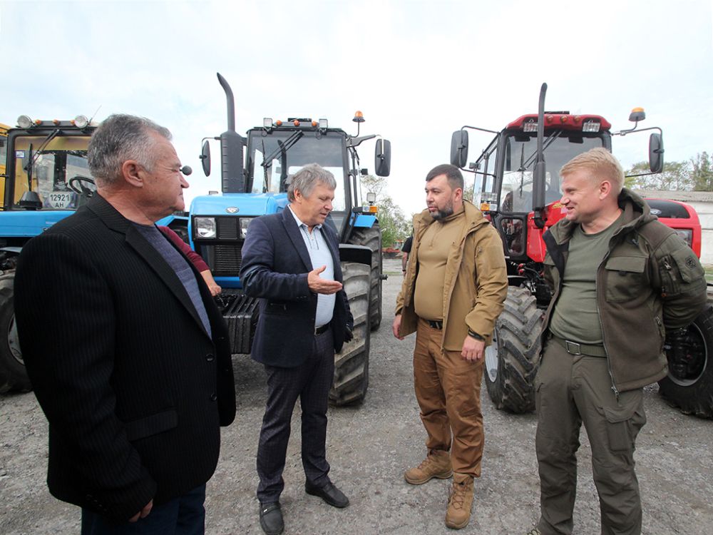 Реализации зерна, обеспечение ГСМ, помощь в приобретении техники: Денис Пушилин обсудил с аграриями актуальные вопросы
