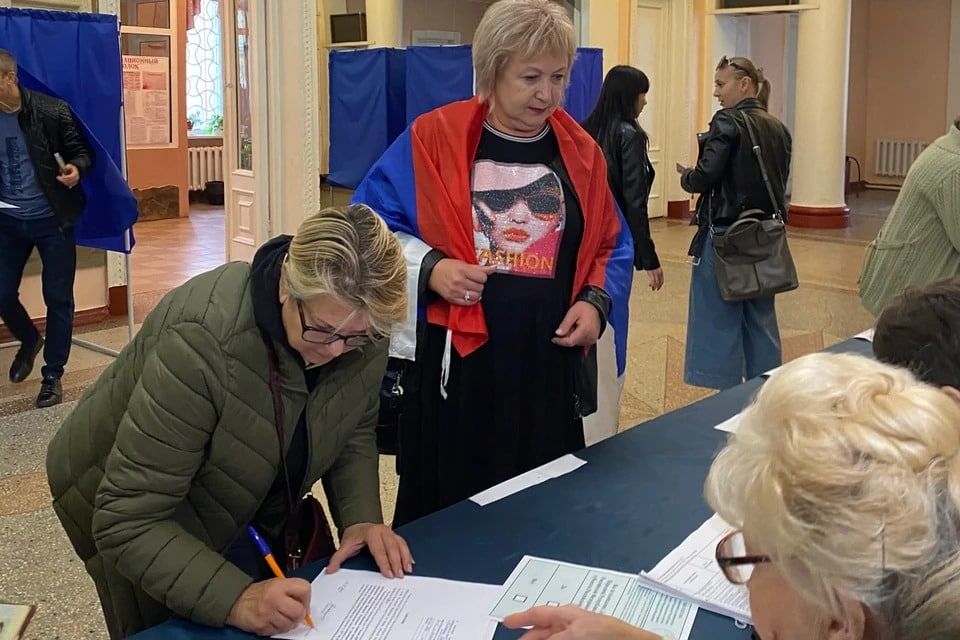 В последний день референдума в Донецке Украина обстреляла улицу Демократическую