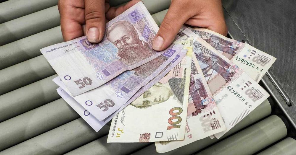 Гривна выйдет из оборота в Запорожской области до конца 2022 года