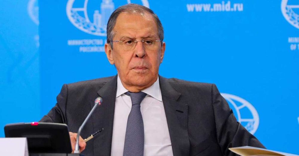 Путин дал Лаврову особые полномочия при принятии в РФ новых регионов