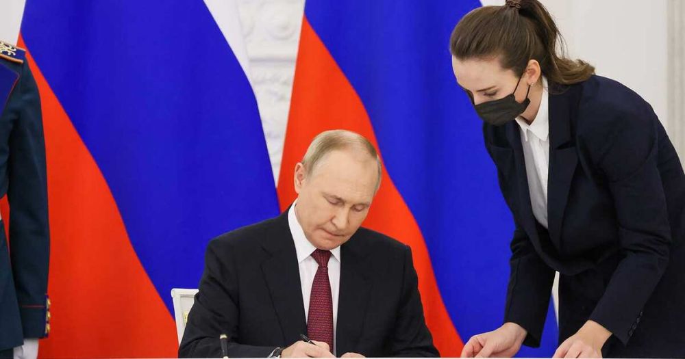 Путин внес в Думу проекты о принятии в состав России новых регионов