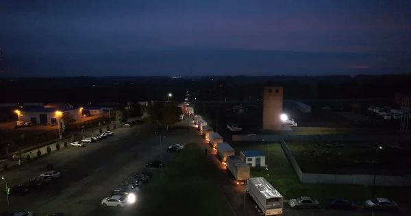 Блогер Юрий Подоляка собрал с ОНФ для участников спецоперации 11 грузовиков гумпомощи