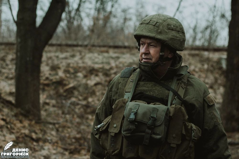 Денис Григорюк: Шел мимо котлована недалеко от дома, напомнил мне окопы, которые мы снимали 5 лет назад в окрестностях Горловки, где ВСУ захватывали так называемую серую зону, а, по сути, нарушали тогдашние Минские соглашения