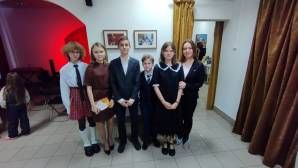 Донецкий театр кукол в «Рыжем театре»