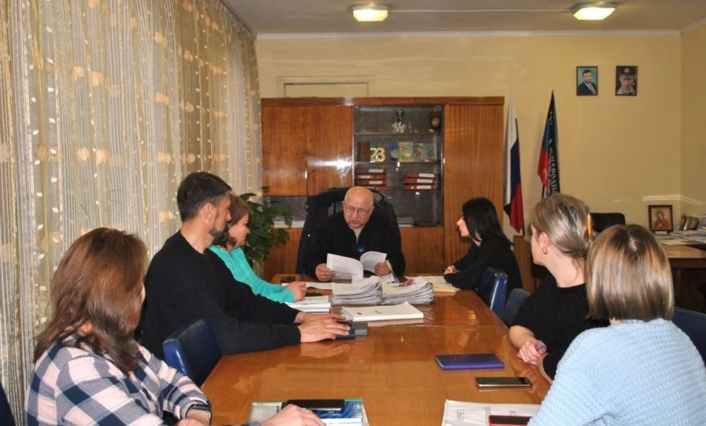 Наталья Бегуненко: В администрации Петровского района прошло заседание комиссии