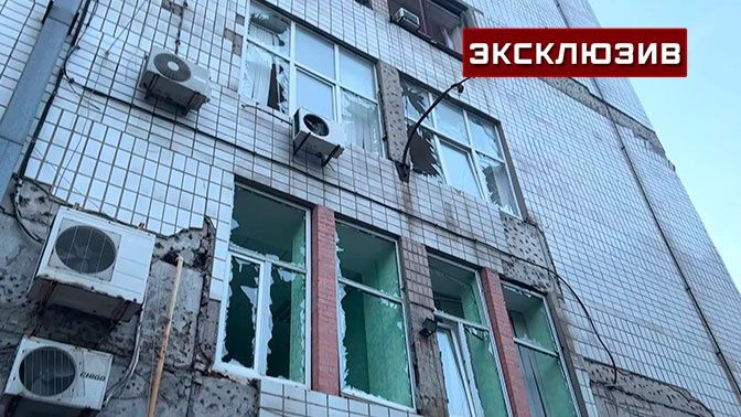 Выбитая стена банка: как выглядит Донецк после обстрелов украинских националистов