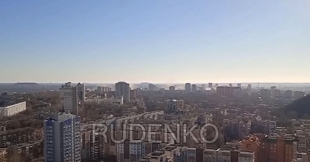 Борис Рожин: Кадры обстрела Донецка. Прилеты продолжаются