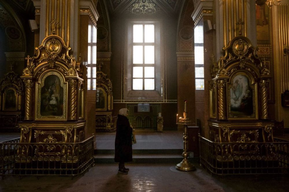 Денис Григорюк: Прихожане Свято-Преображенского собора в центре Донецка после обстрела