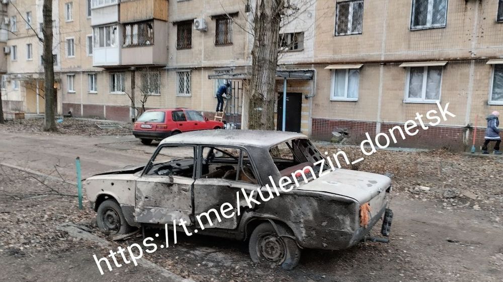 В Донецке в Куйбышевском районе разорвались три натовских снаряда