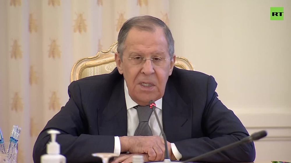 Зеленский вместе с западными «хозяевами» хочет диктовать свою волю, а не идти на компромиссы