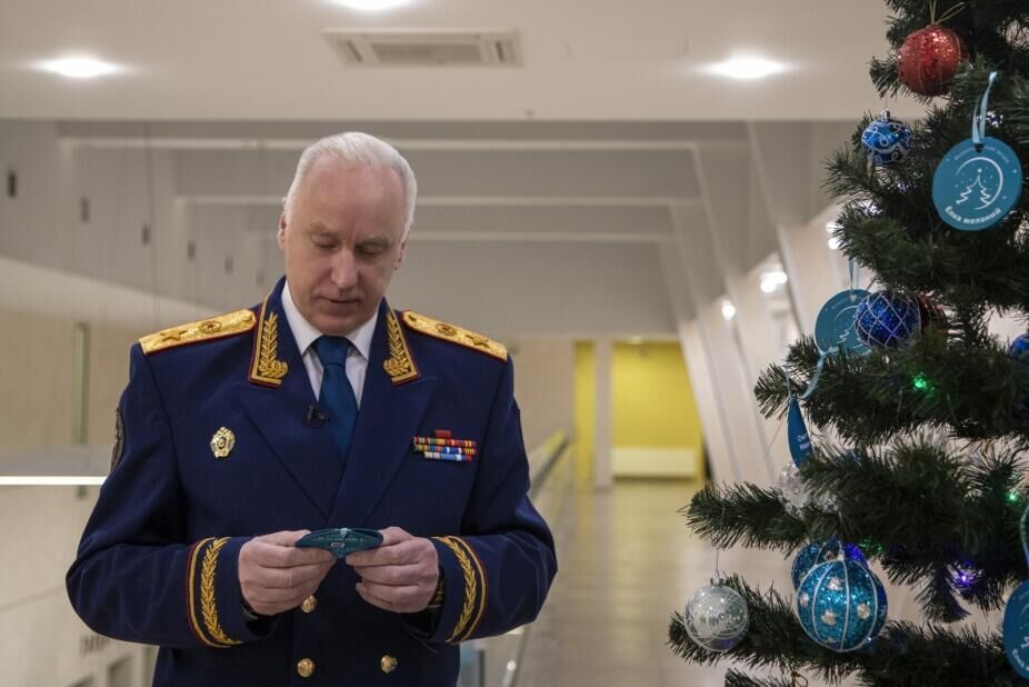 Глава СК на "Елке желаний" исполнил новогодние мечты трех детей