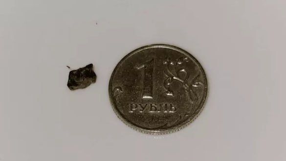 Экс-глава Роскосмоса Дмитрий Рогозин, пострадавший при обстреле в Донецке, направил извлеченный из него осколок послу Франции Пьеру Леви