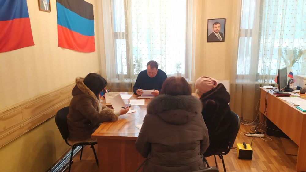 В общественной приемной Председателя Общественного Движения "Донецкая Республика" Д.В. Пушилина прошел прием граждан