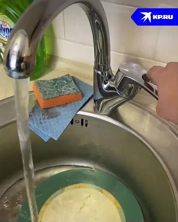 Военкор "КП" Дмитрий Стешин показал, как работает водоснабжение в Донецке