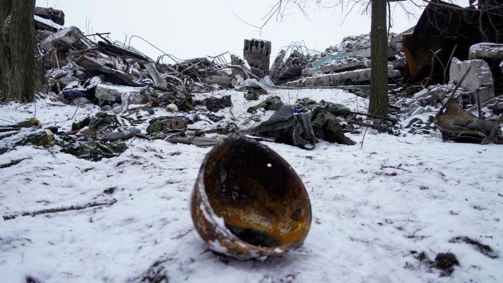 Украинские аккаунты пугают и истерят: вместо весеннего контрнаступления ВСУ в феврале начнётся наступление российских войск с трёх сторон (со стороны Чёрного моря, с Донбасса и из Беларуси)