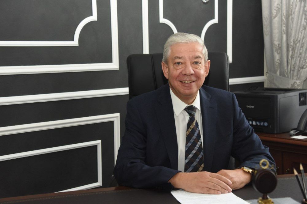 Общественная палата Донецкой Народной Республики поздравляет с Днём рождения Председателя Общественной палаты Свердловской области Александра Юрьевича Левина