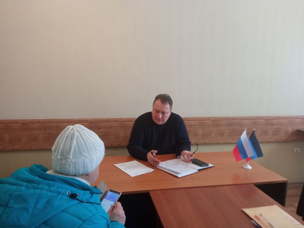 Сегодня, 6 февраля, в администрации Киевского района г. Донецка прошел прием главы администрации, секретаря местного отделения Общественного Движения «Донецкая Республика» Киевского района г. Донецка - Валентина Левченко