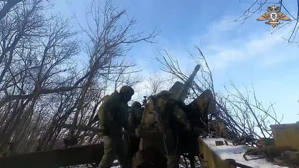 Борис Рожин: Опорный пункт на молочной ферме в дыму - танки и артиллерия 5 бригады разгромили укрепрайон ВСУ в Марьинке