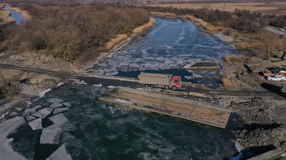 Свыше 2,6 тысяч военных строителей участвуют в строительстве водовода из Ростовской области в ДНР