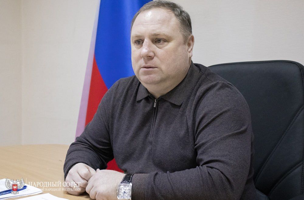 Парламентарии ведут законопроектную деятельность в сфере патриотического воспитания