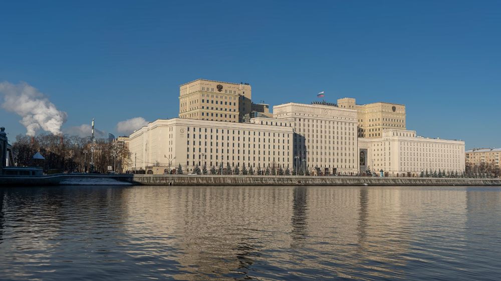 В Минобороны РФ опровергли информацию об увольнении офицеров 1-го Донецкого и 2-го Луганского армейских корпусов