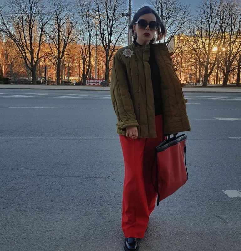 Dolce Vita. ����� �������, ��� �� �������... ������ � ������� �������. ������� ��������� ����, ����� ������� ��������� ������� � �����. � ������� ���� � ��� (7 ���) �������, ���� ������... ����� � ����� ������ ���������..