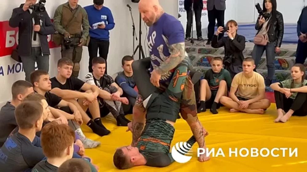 ���������� ���� MMA ����� ������ ������ � �������� � ��������� ������� ����� �������� � �������� � ���