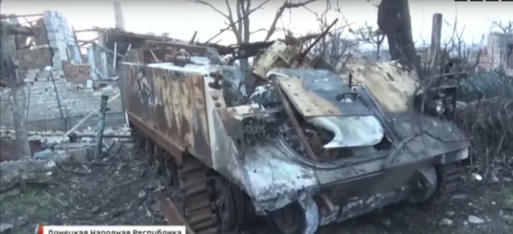 Чингис Дамбиев: Еще один уничтоженный украинский БТР М113 американского производства в н.п. Марьинка на Донецком направлении