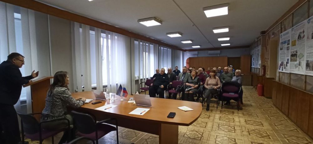 Сегодня, 29 марта, на базе Республиканского академического научно-исследовательского и проектно-конструкторского института горной геологии, геомеханики, геофизики и маркшейдерского дела (РАНИМИ) состоялась встреча с трудовым коллективом