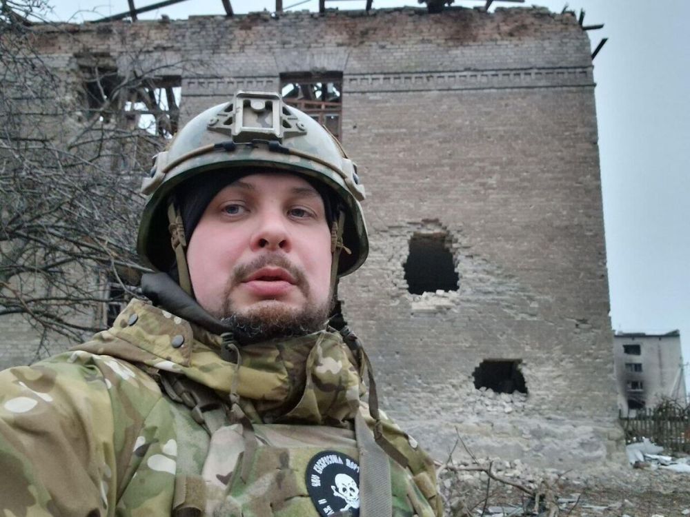 Биография Владлена Татарского