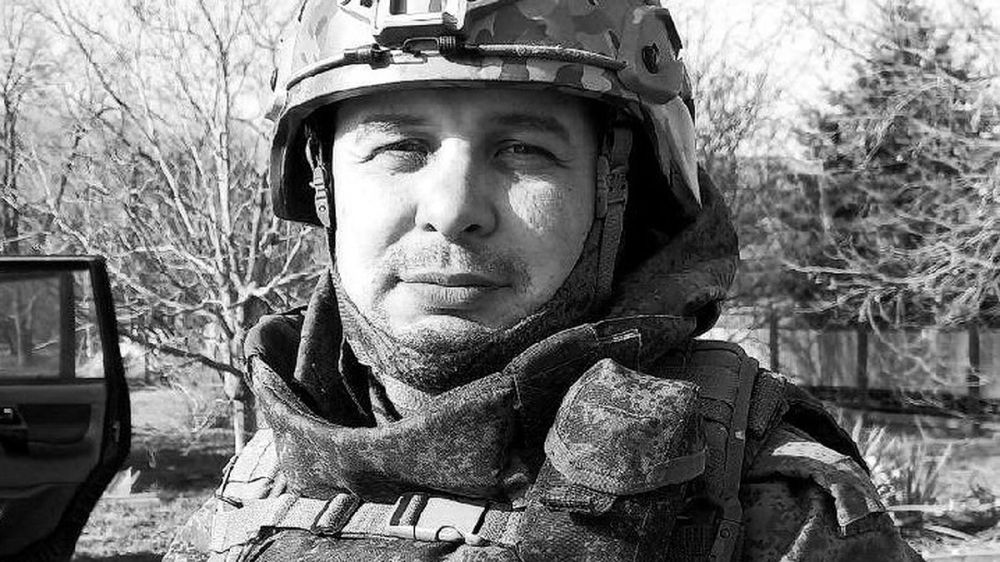 Денис Пушилин выразил соболезнования в связи с гибелью военкора Владлена Татарского