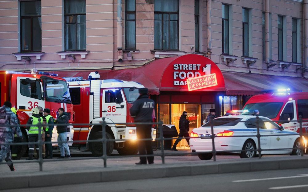 Что известно о взрыве в Петербурге, где погиб Владлен Татарский