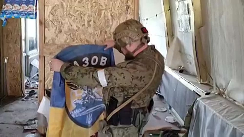 Дмитрий Стешин: Особым образом Владлена Татарского ненавидели за природную веселость